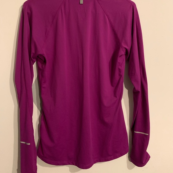Women’s Dri-Fit long sleeve half-zip shirt - Picture 2 of 3